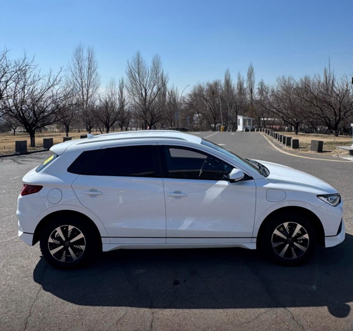 BYD E2 2024