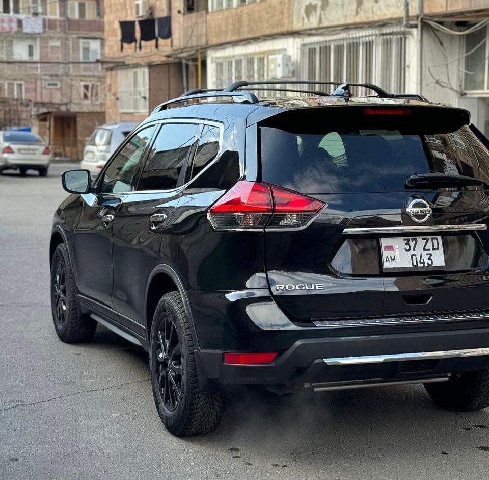 Nissan Rogue SV AWD 2018