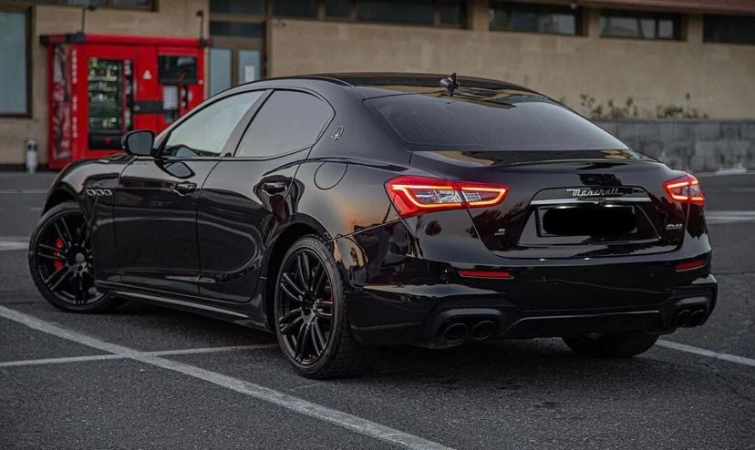 Maserati Ghibli GRANSPORT 2018