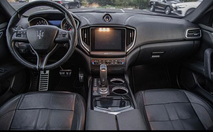Maserati Ghibli GRANSPORT 2018