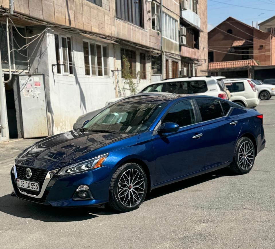 Nissan Altima 2020 Awd