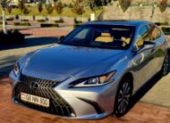 Lexus ES 200 Luxury 2022