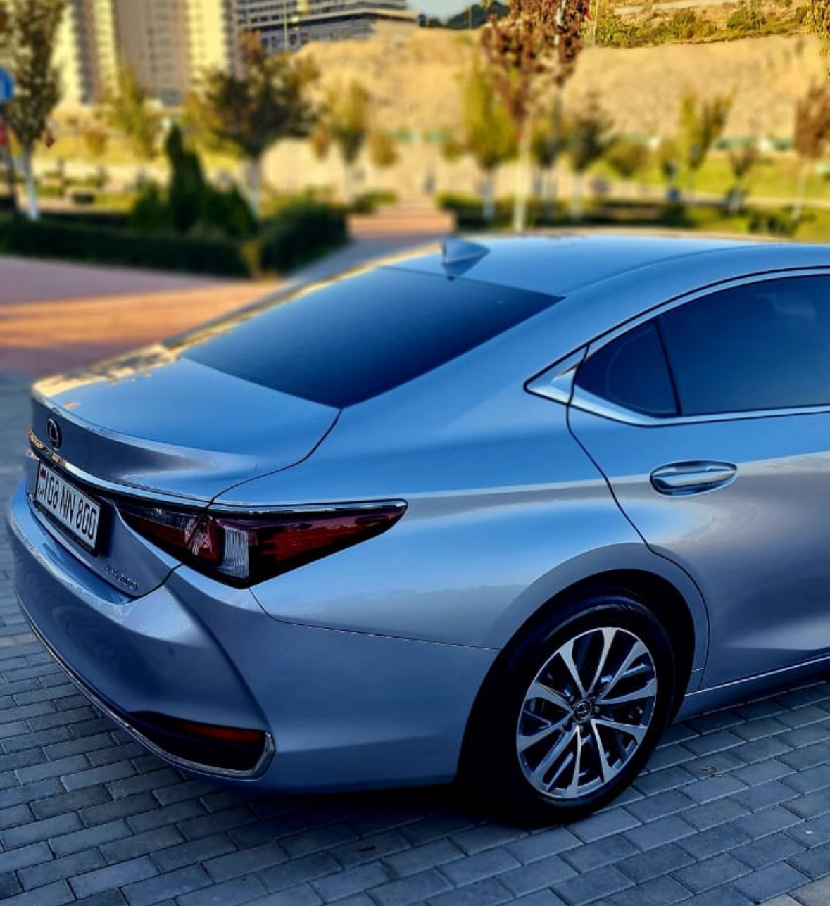 Lexus ES 200 Luxury 2022