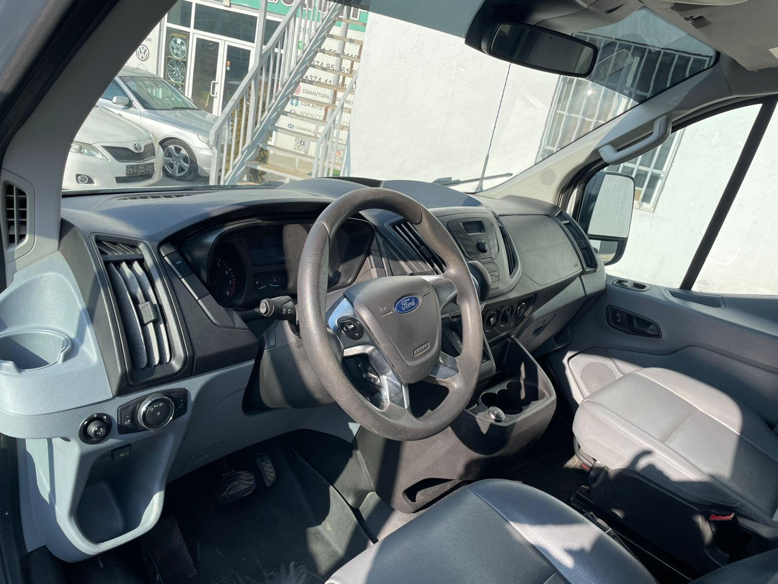 Ford Transit T-150