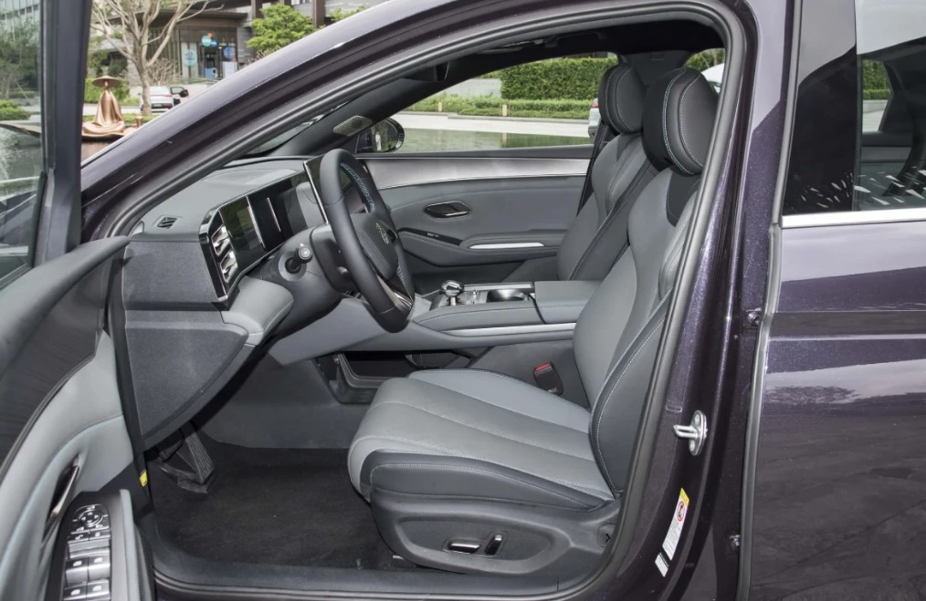 BYD QIN L Leading Smart driving 80KM
