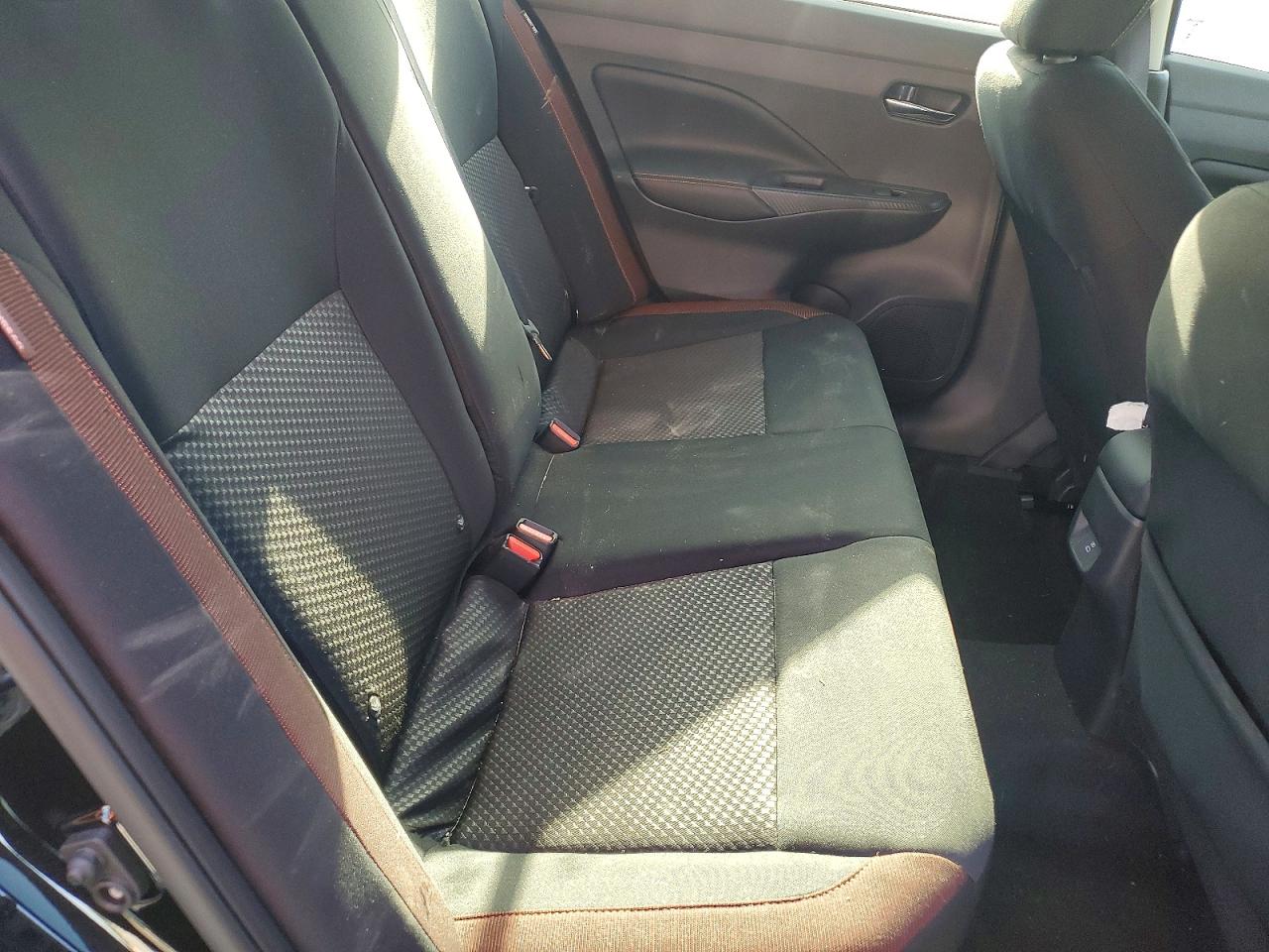 Nissan Versa Sr 2025