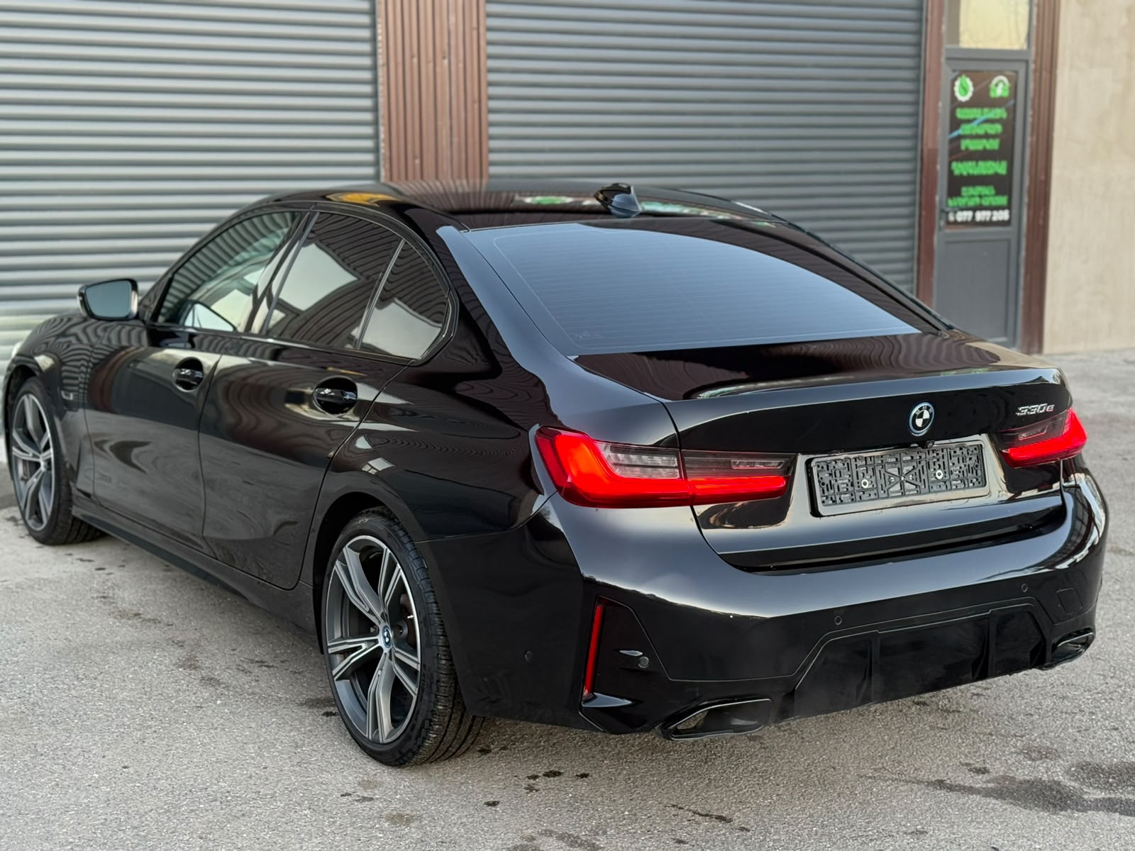 BMW 330E