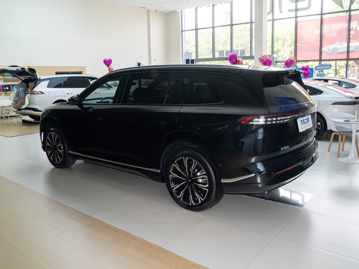 🚘 Dongfeng 008 5-Seater Extended-Range Super-Wide Edition – 2026թ.