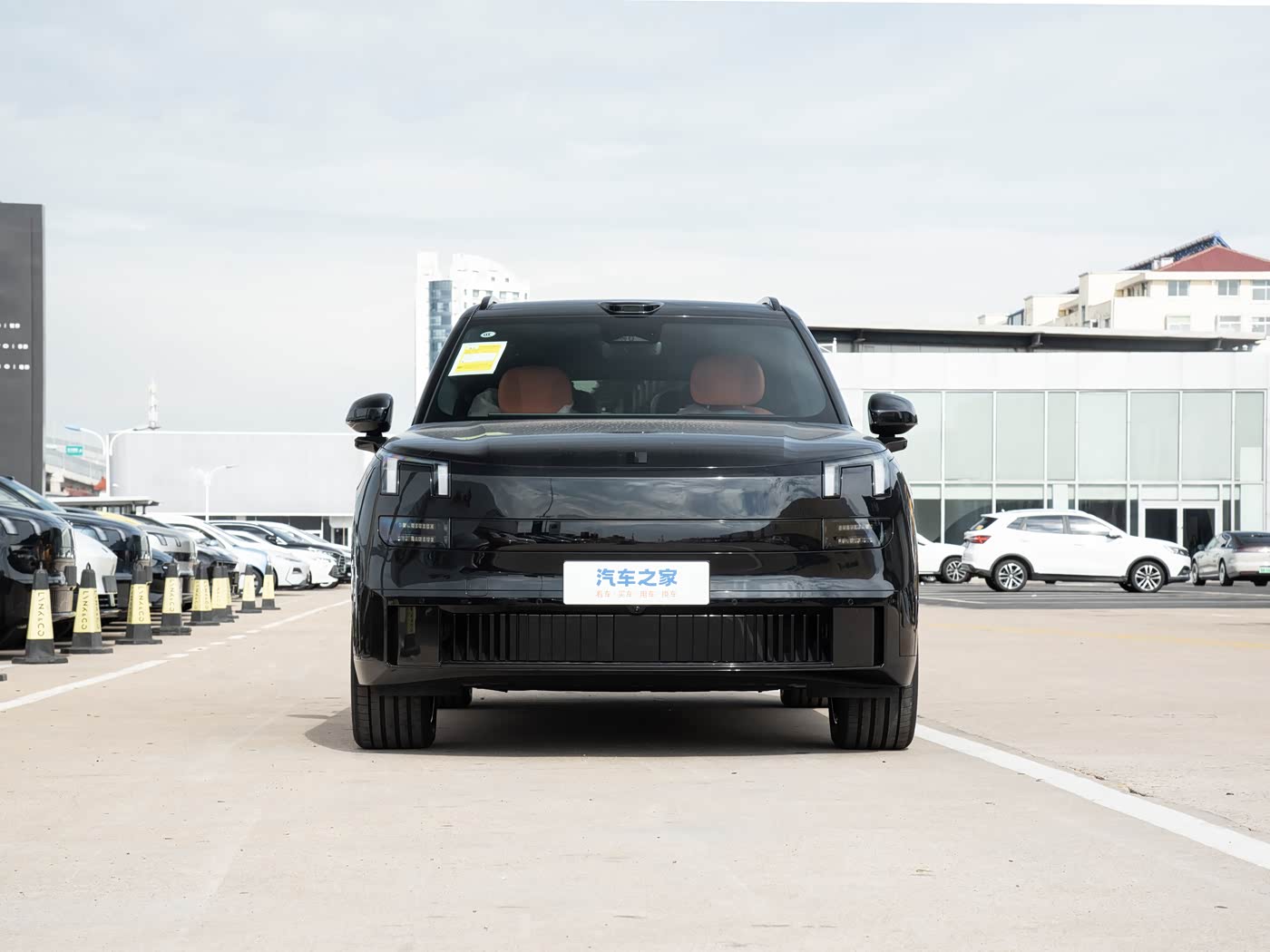 🚘 Lynk & Co 900 2.0U