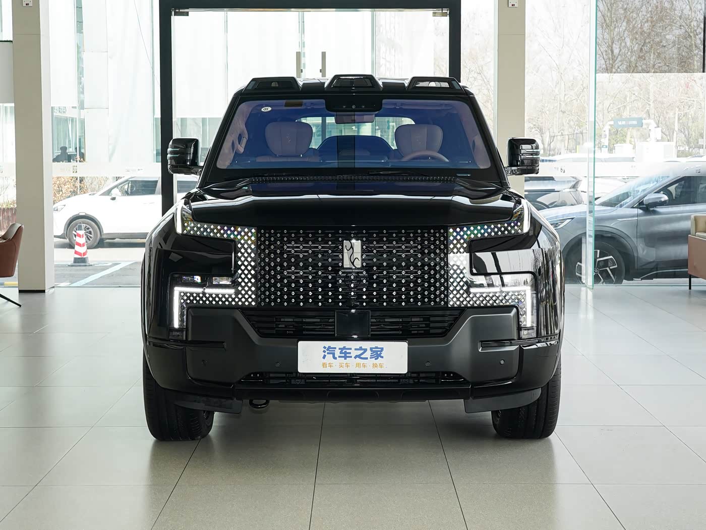 🚘 Yangwang U8 – 2026թ.