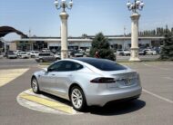 Tesla Model S 75D