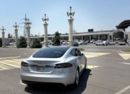 Tesla Model S 75D
