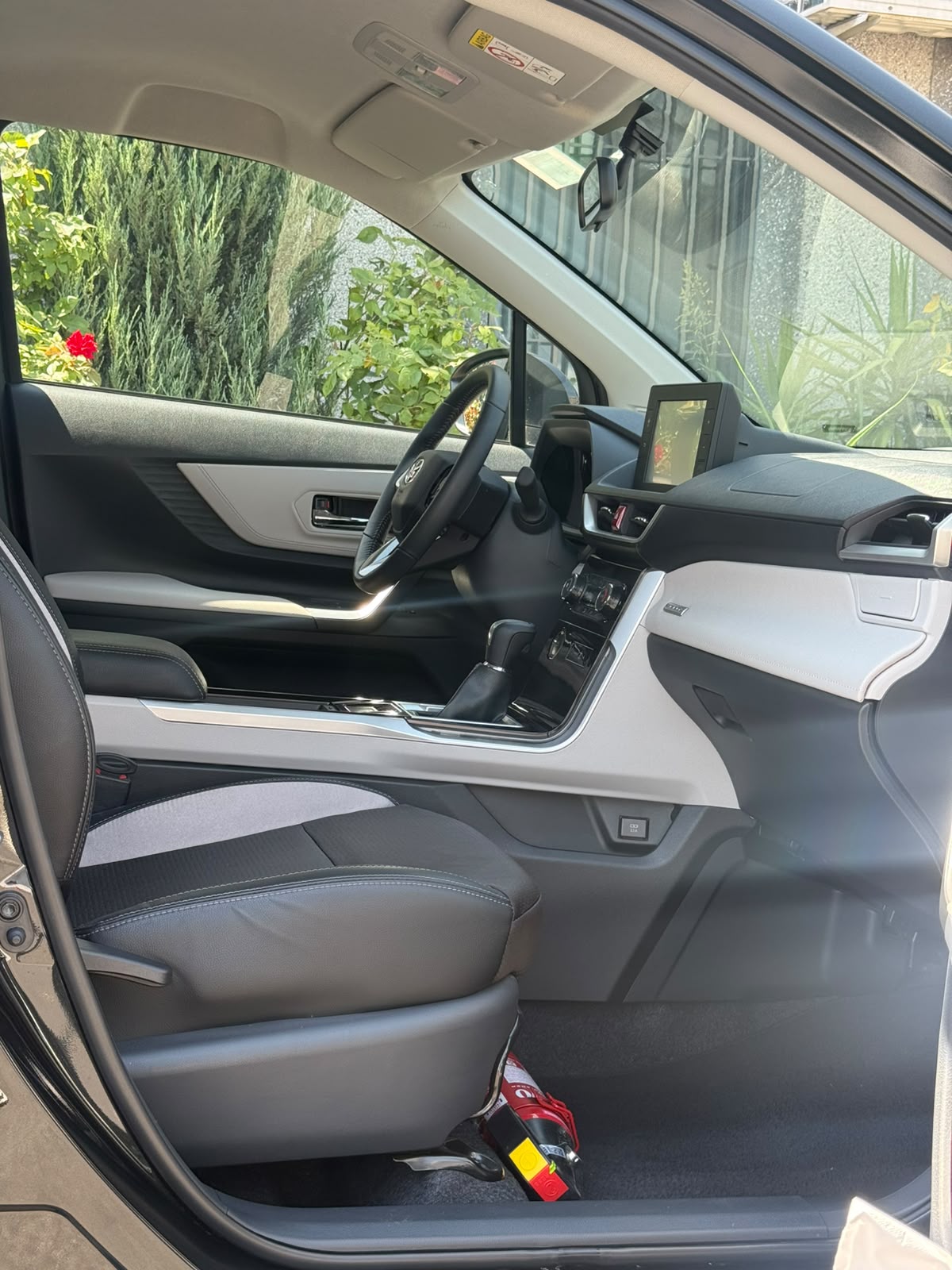 🚘 Toyota Veloz – 2025թ.