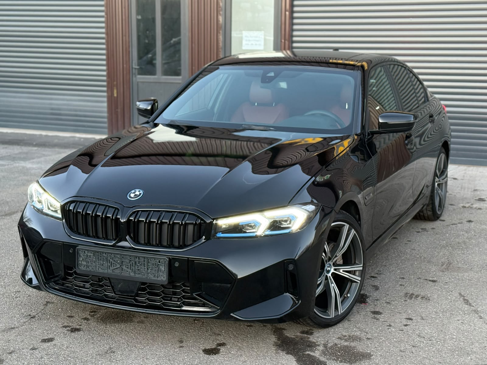 BMW 330E