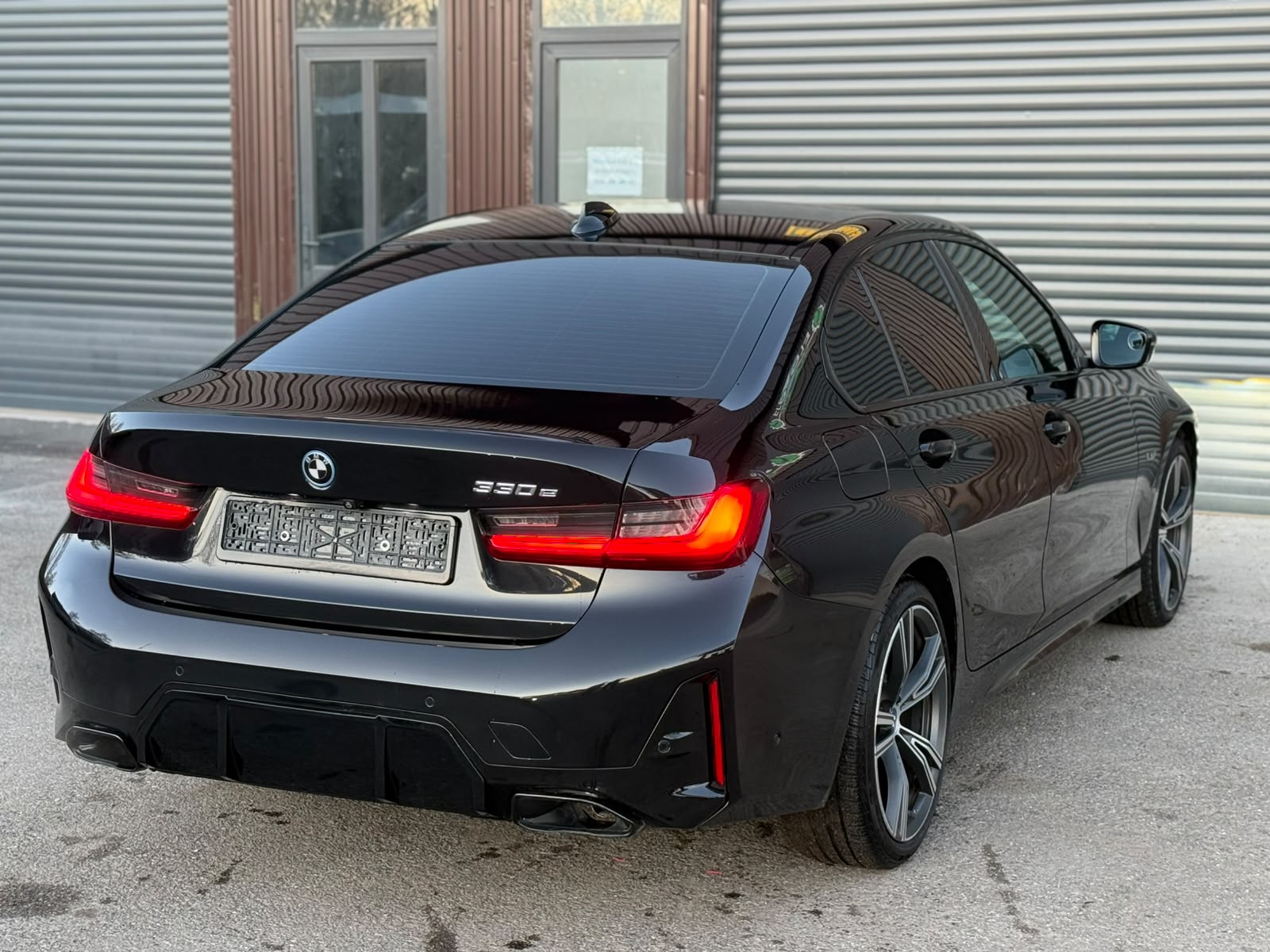 BMW 330E